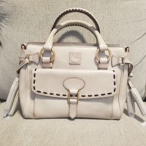 Medium Pocket Satchel